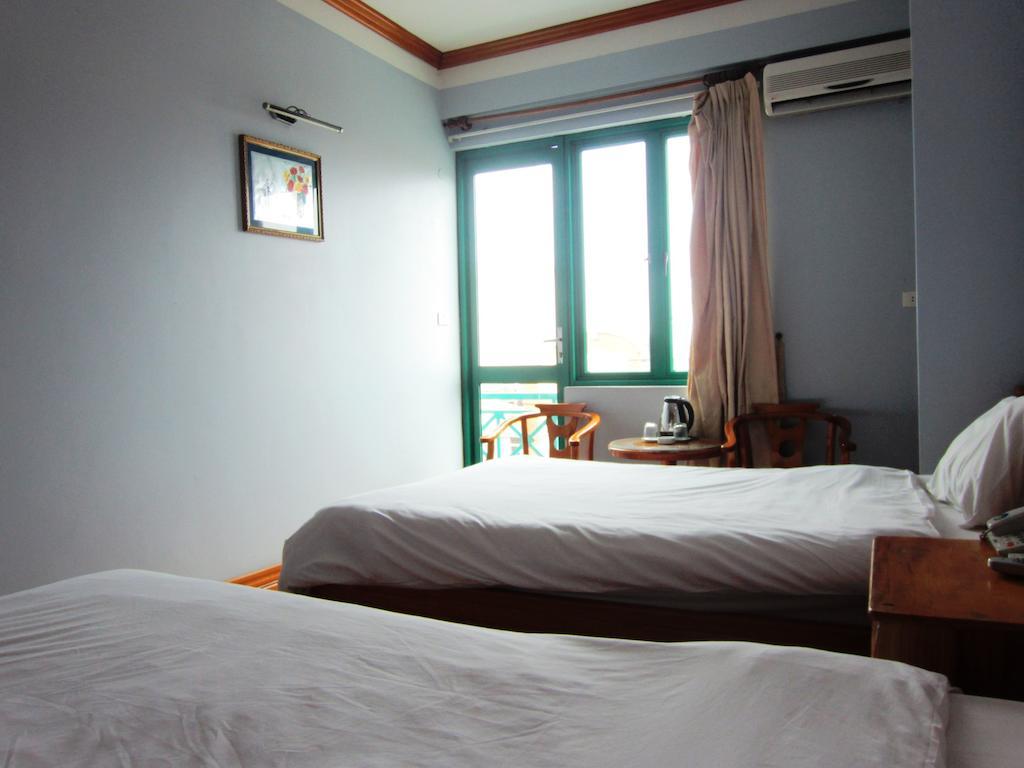Green Bay Hotel Ha Long Camera foto